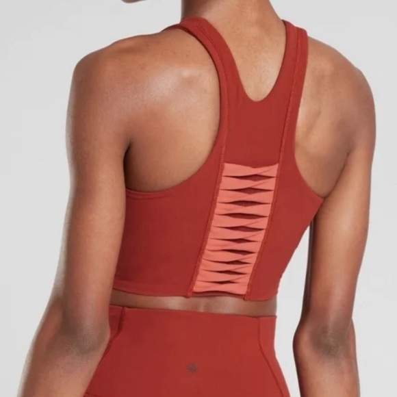 Athleta Conscious Twist Crop in Powervita - Picture 3 of 6